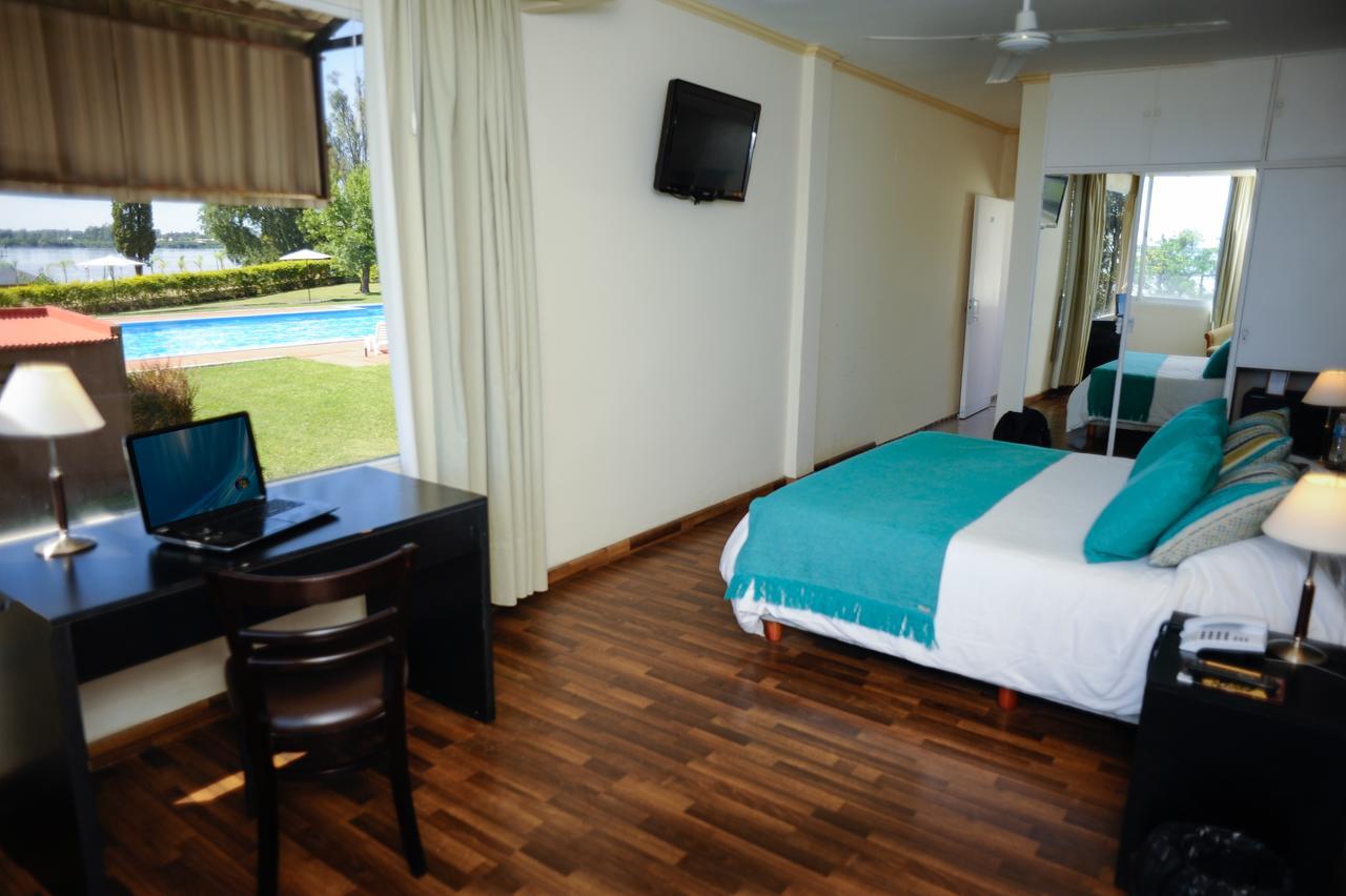 Manantiales Hotel De Turismo Monte Caseros Luaran gambar